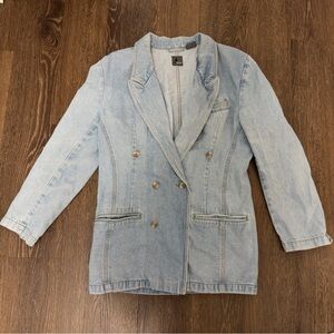 Lizwear Classic Denim Double-Breasted Blazer